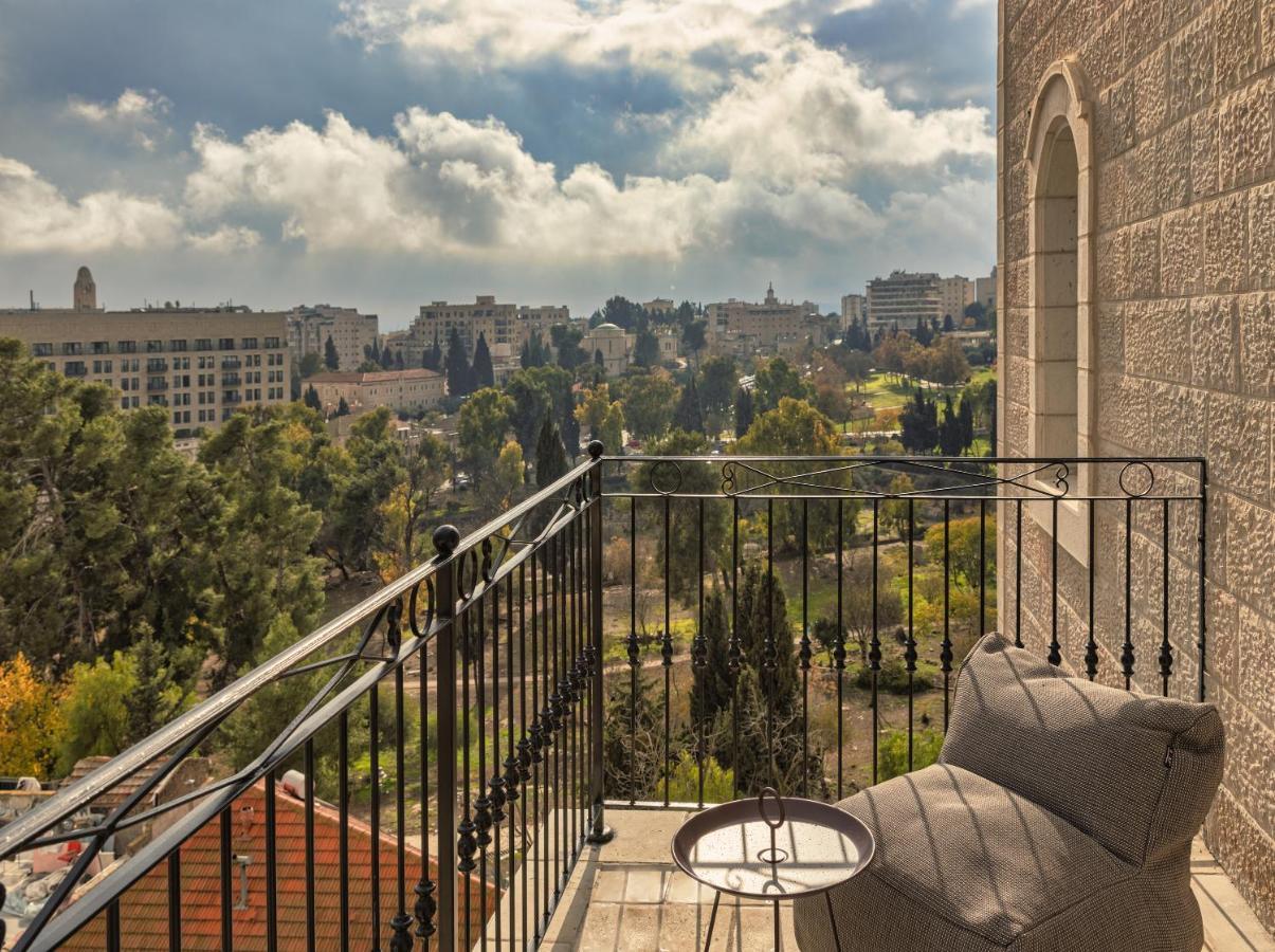Brown Jlm Mamilla, A Member Of Brown Hotels Yerusalem Bagian luar foto
